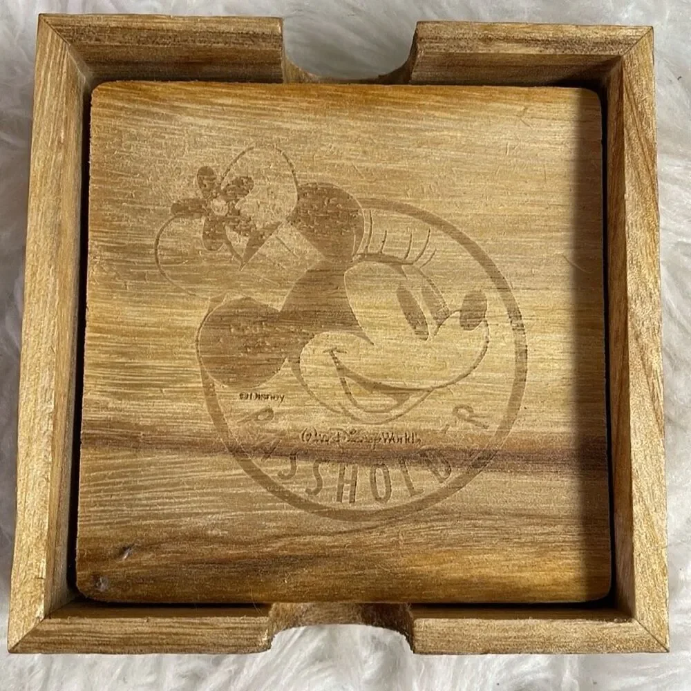 Disney Annual Passholder Wooden Coaster Set Minnie Mouse Set of 4 Epcot